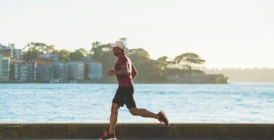 Entrenamiento HIIT vs. Cardio Convencional: ¿Cuál Quema Más Grasa Realmente?