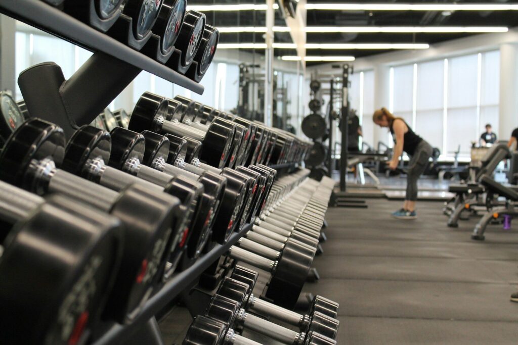 Cómo beneficia el descanso al cuerpo en relación con el gimnasio